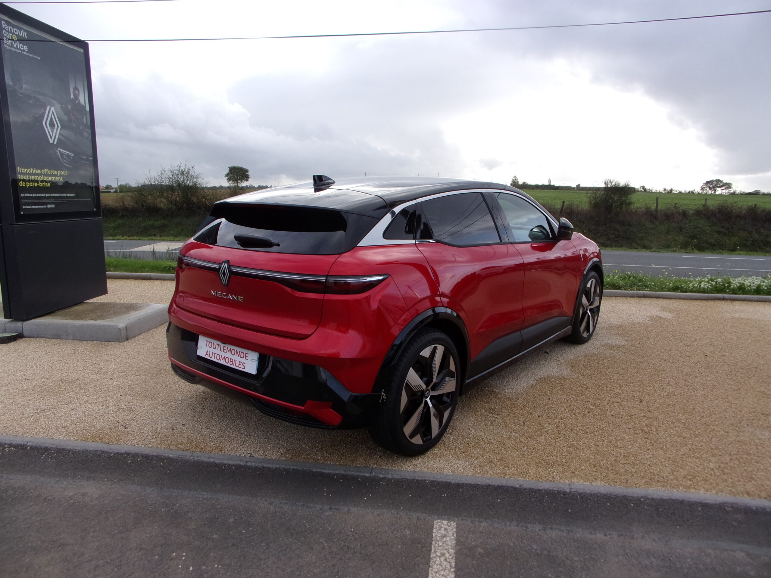 NOUVELLE RENAULT MEGANE 100 % ELECTRIQUE