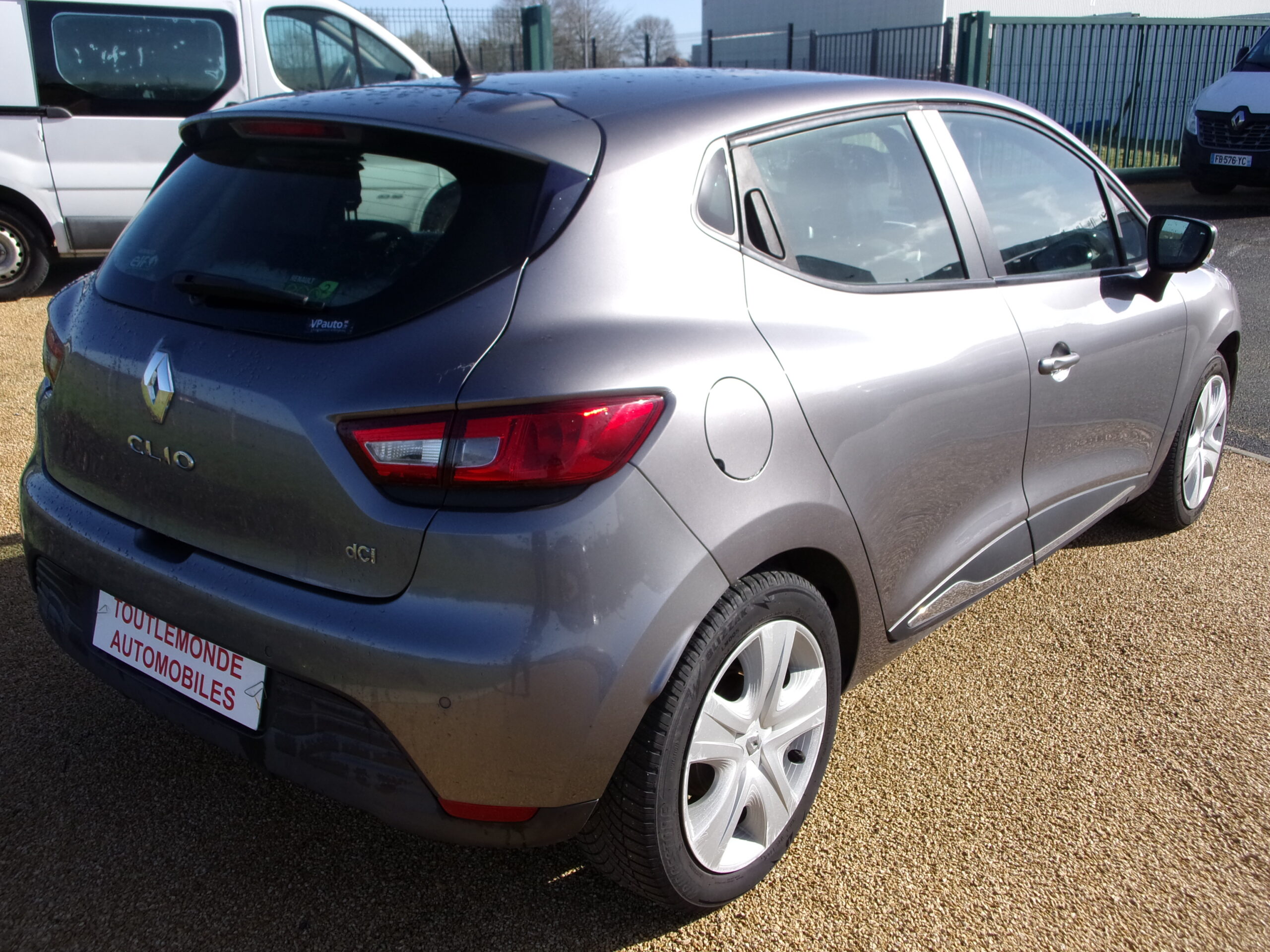 RENAULT CLIO