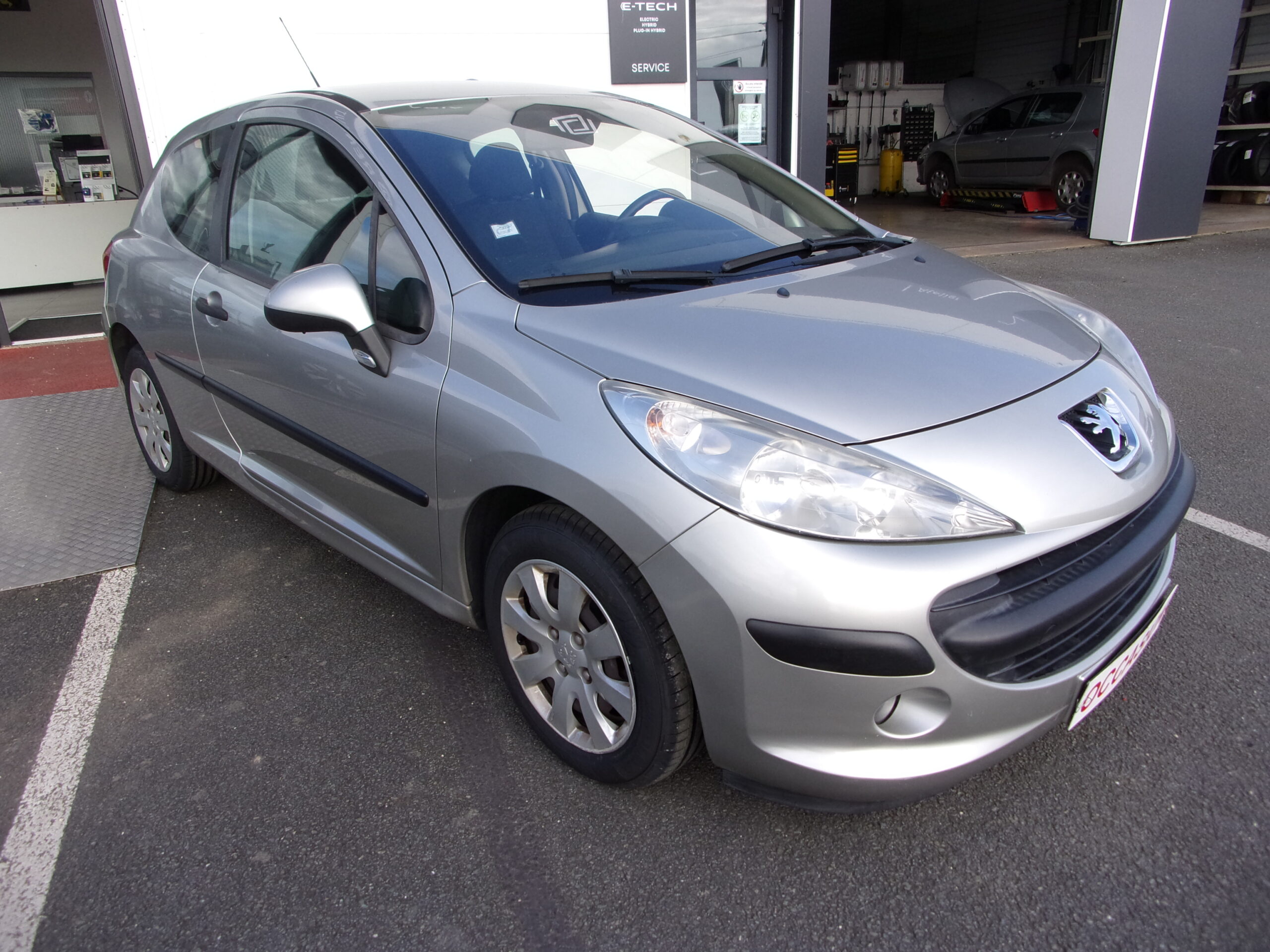 PEUGEOT 207 Premium 1.6 HDi 16v 90ch