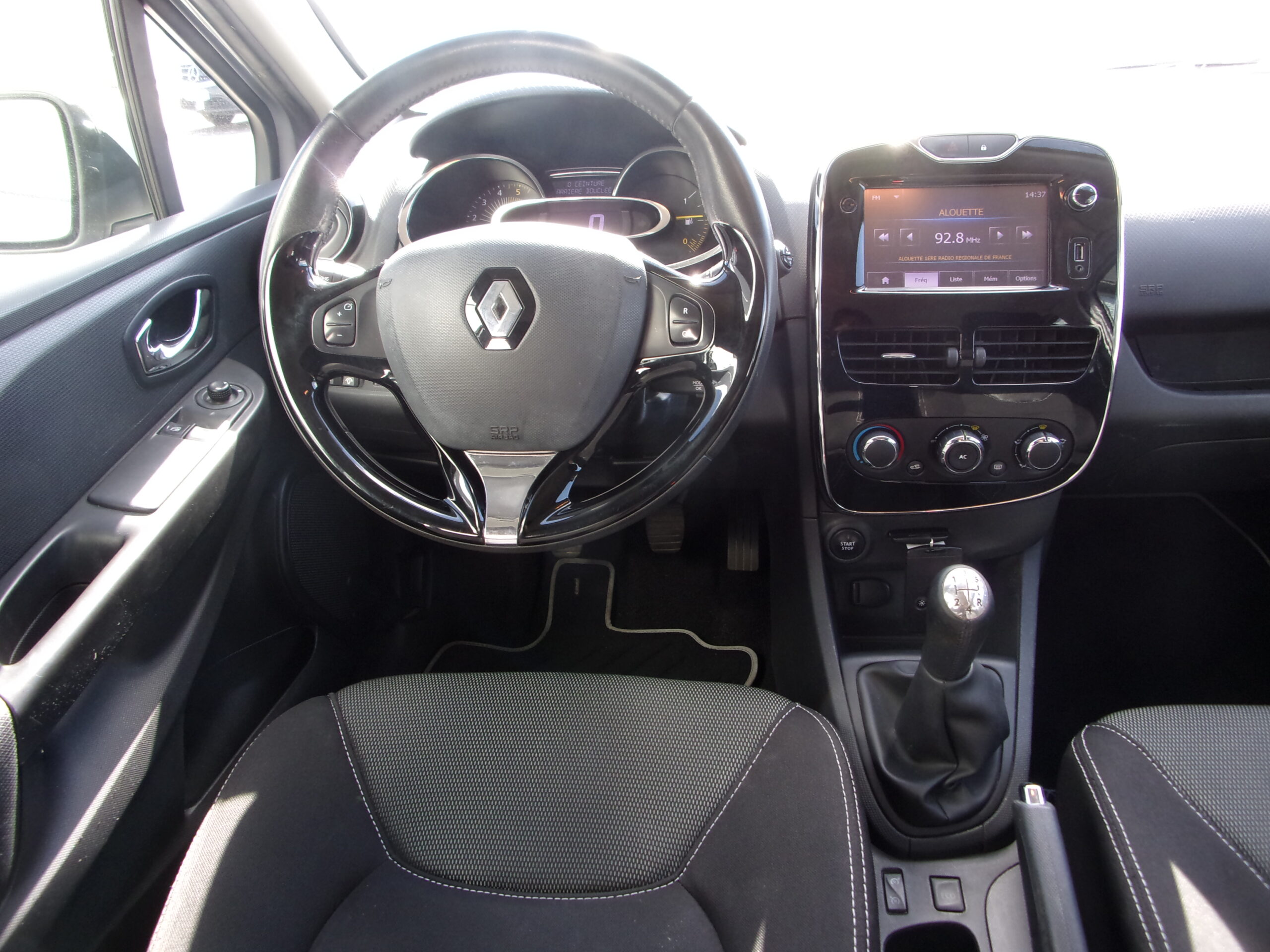 RENAULT CLIO IV BUSINESS DCI 90 ENERGY ECO2