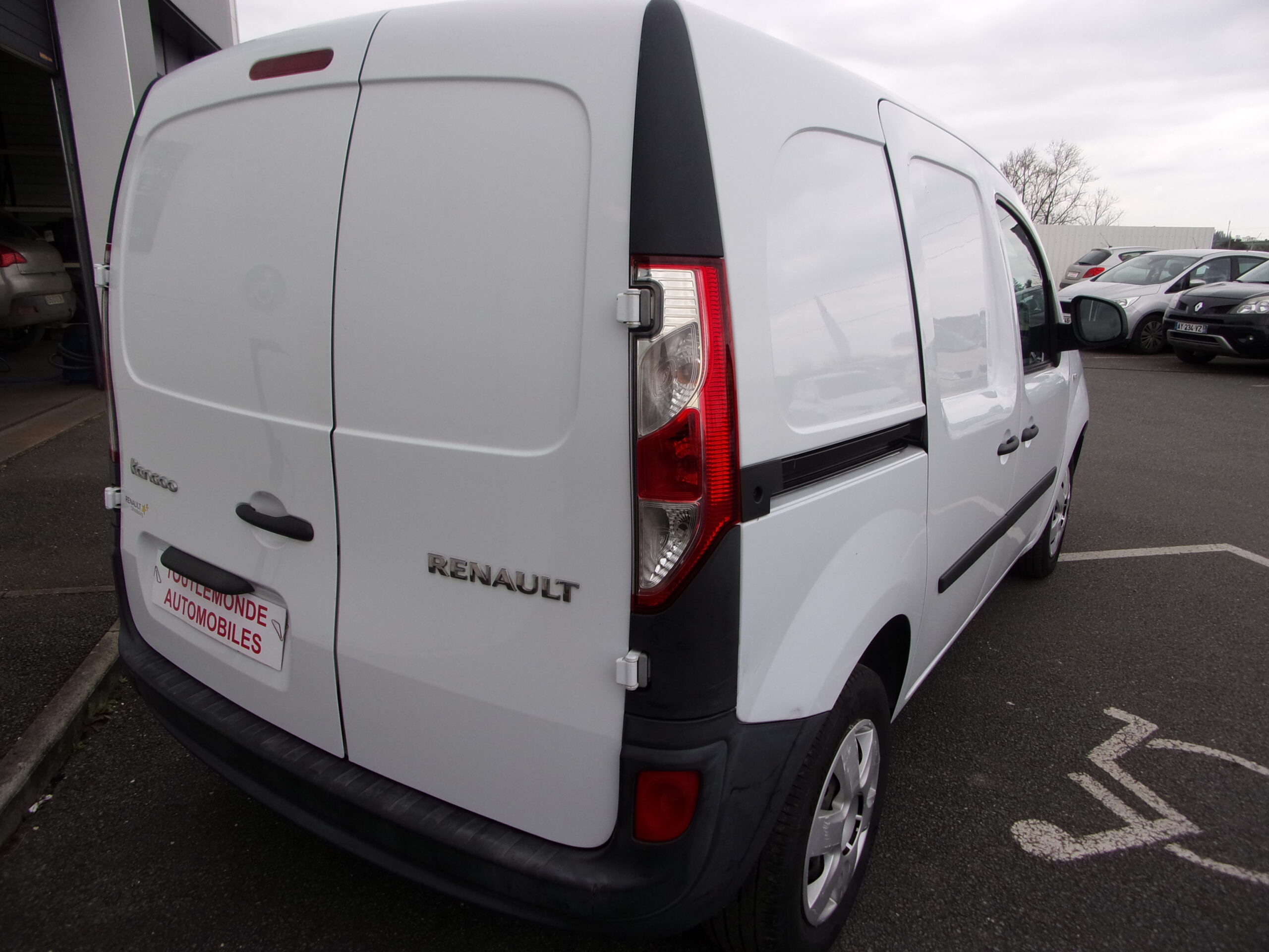 RENAULT KANGOO EXPRESS GRAND CONFORT 1.5 DCI 90 ENERGY E6