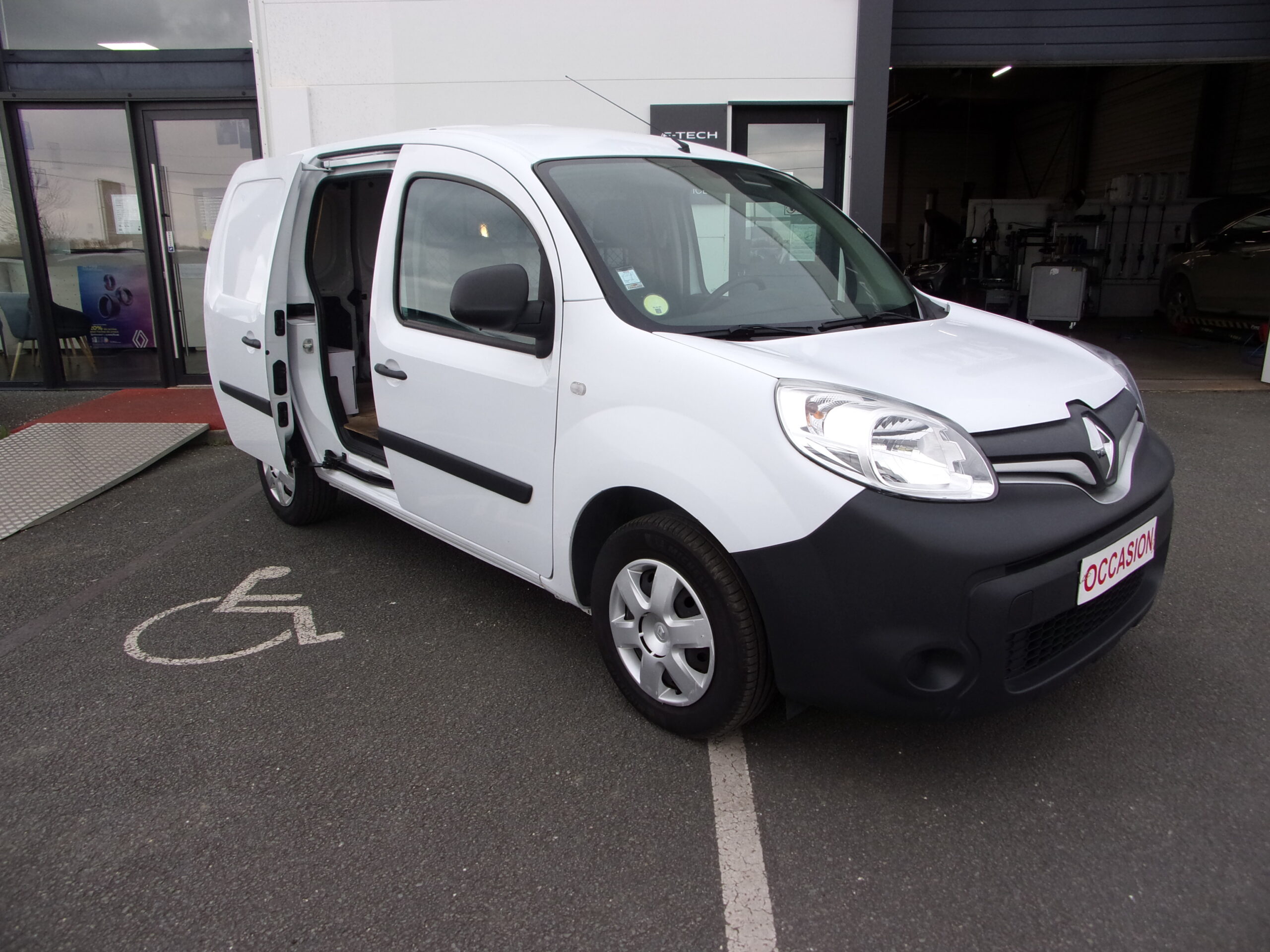 RENAULT KANGOO EXPRESS GRAND CONFORT 1.5 DCI 90 ENERGY E6