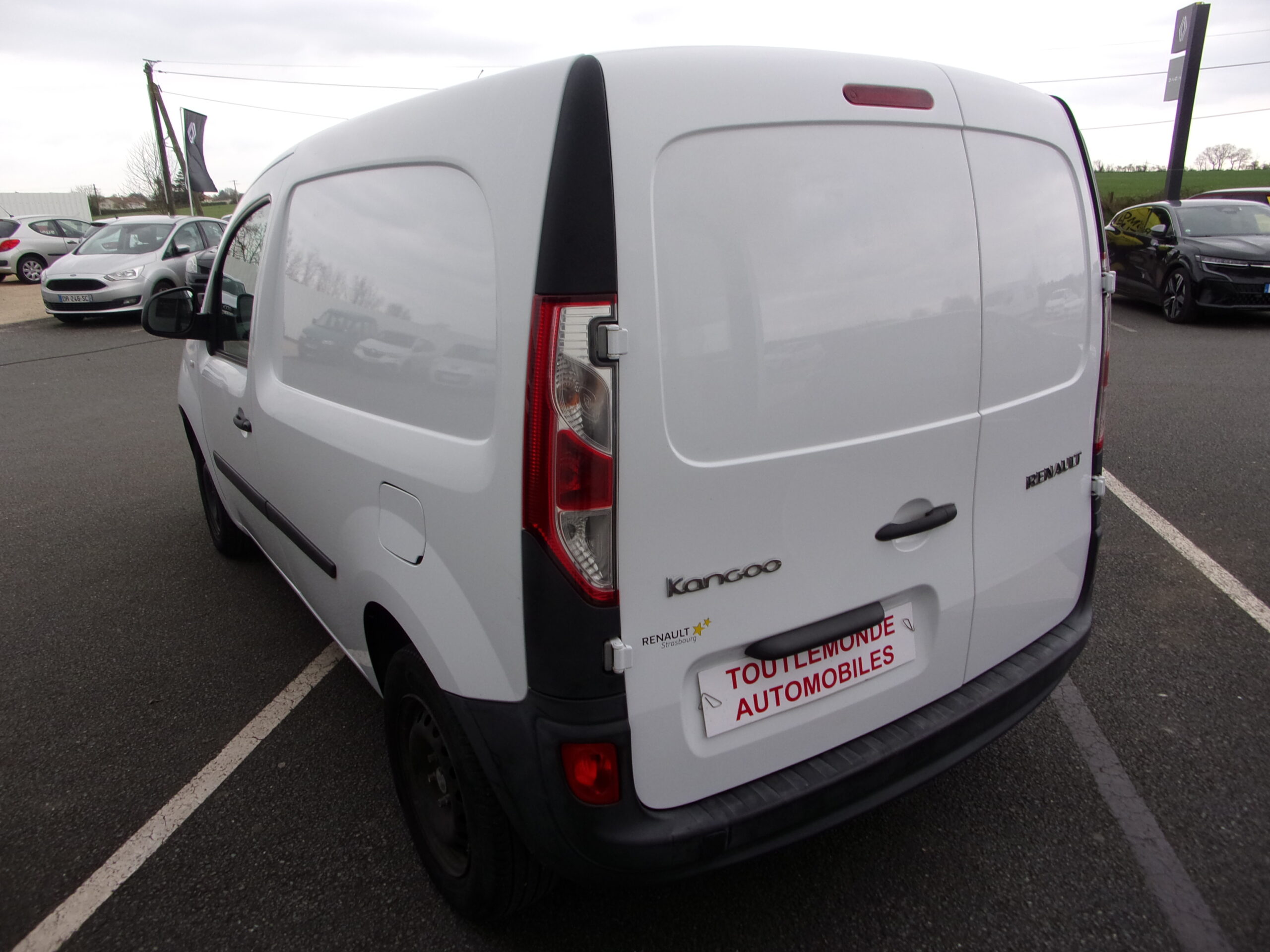 RENAULT KANGOO EXPRESS GRAND CONFORT 1.5 DCI 90 ENERGY E6