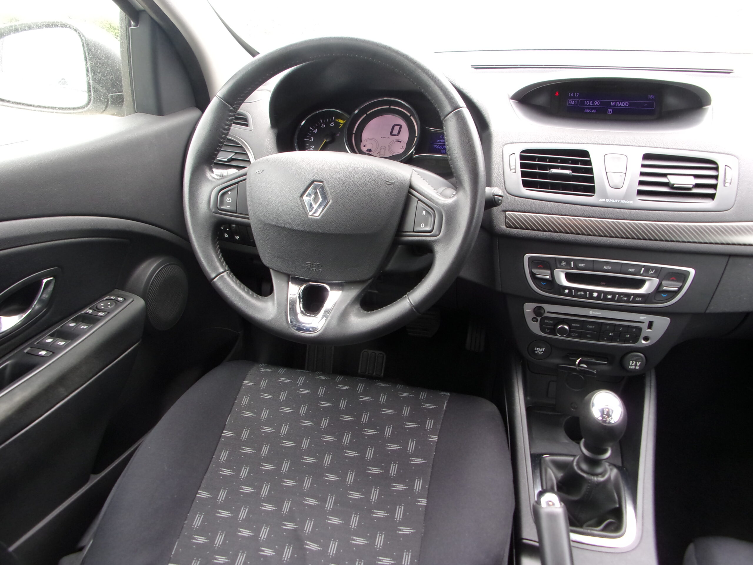 RENAULT MEGANE III BERLINE LIMITED TCE 115 ENERGY