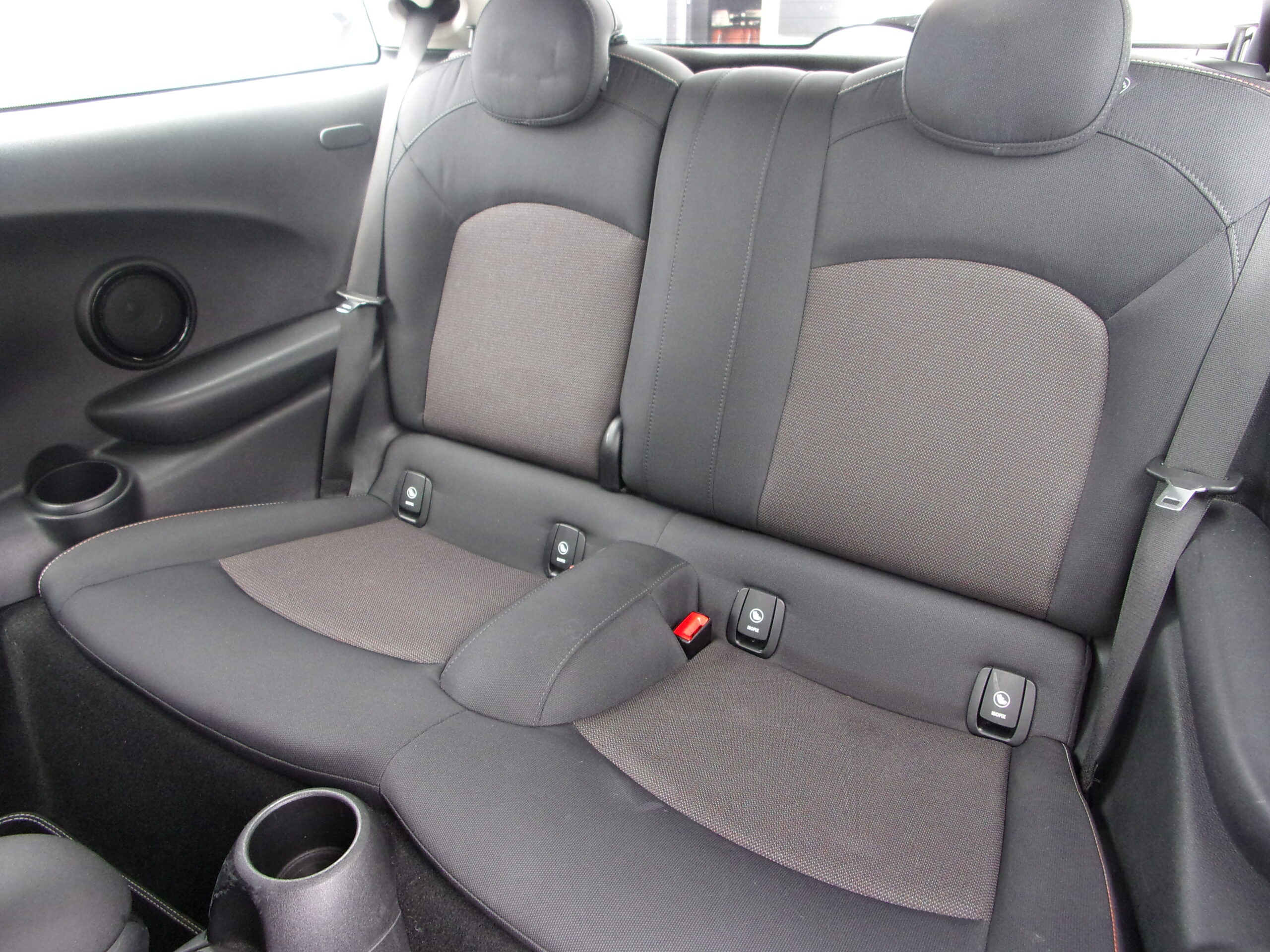MINI HATCH 3 PORTES F56 LCI D116 CH
