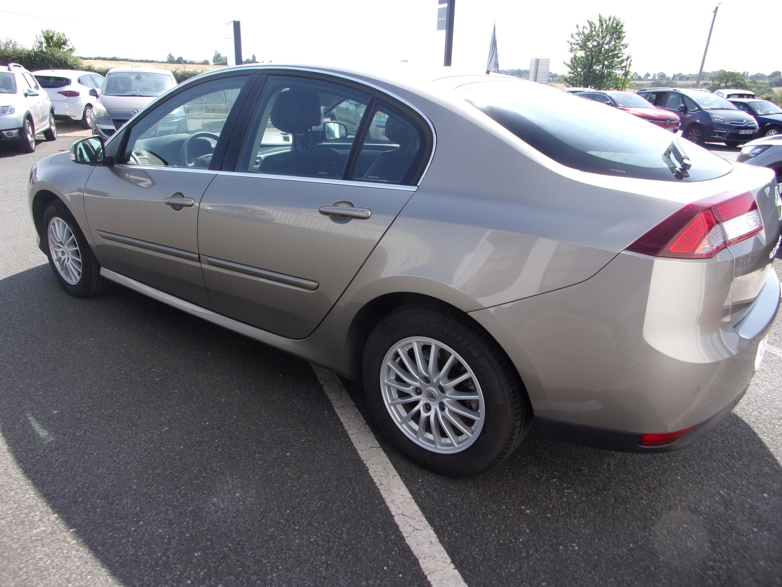RENAULT LAGUNA