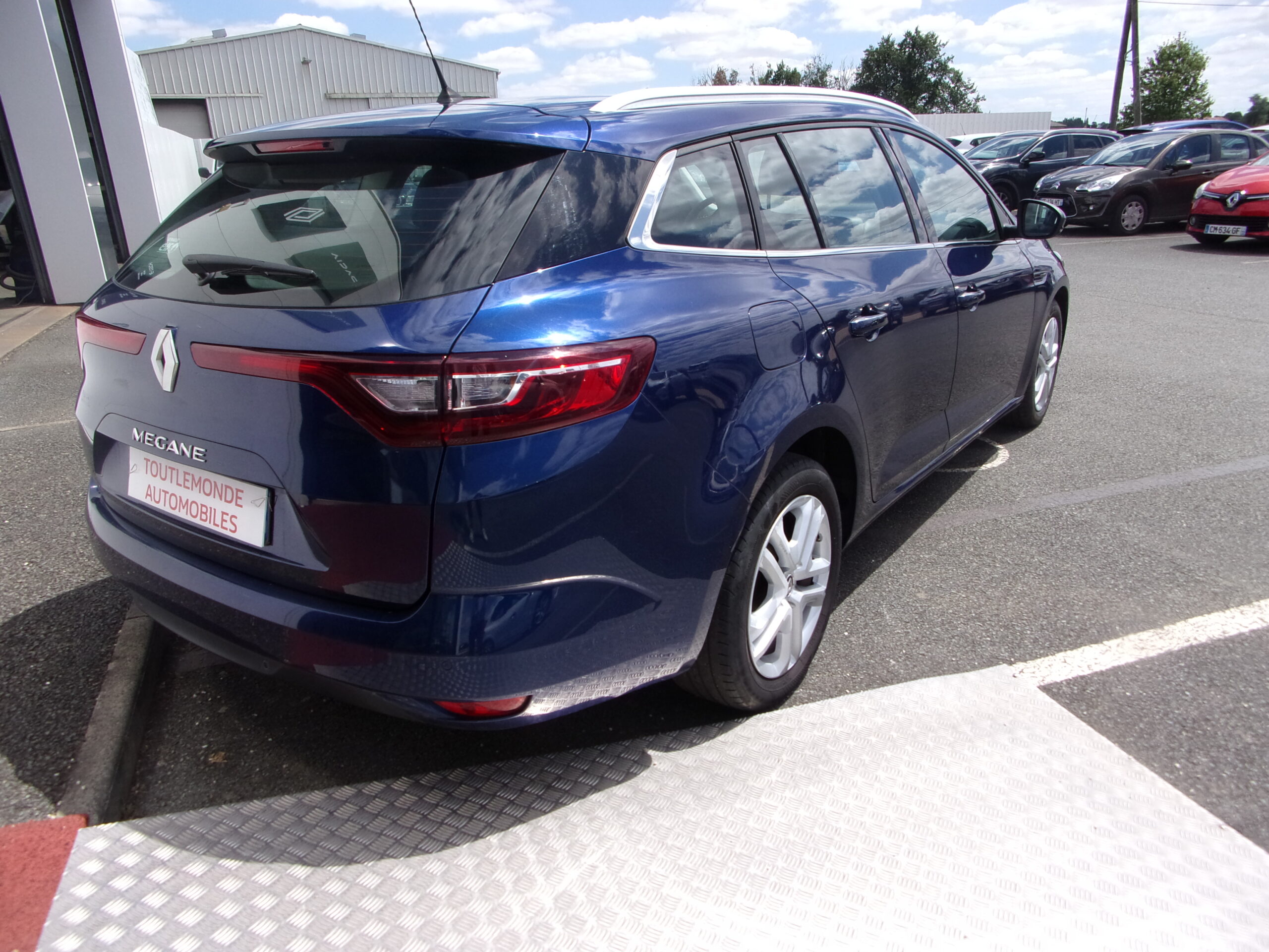 RENAULT MEGANE IV ESTATE BUSINESS