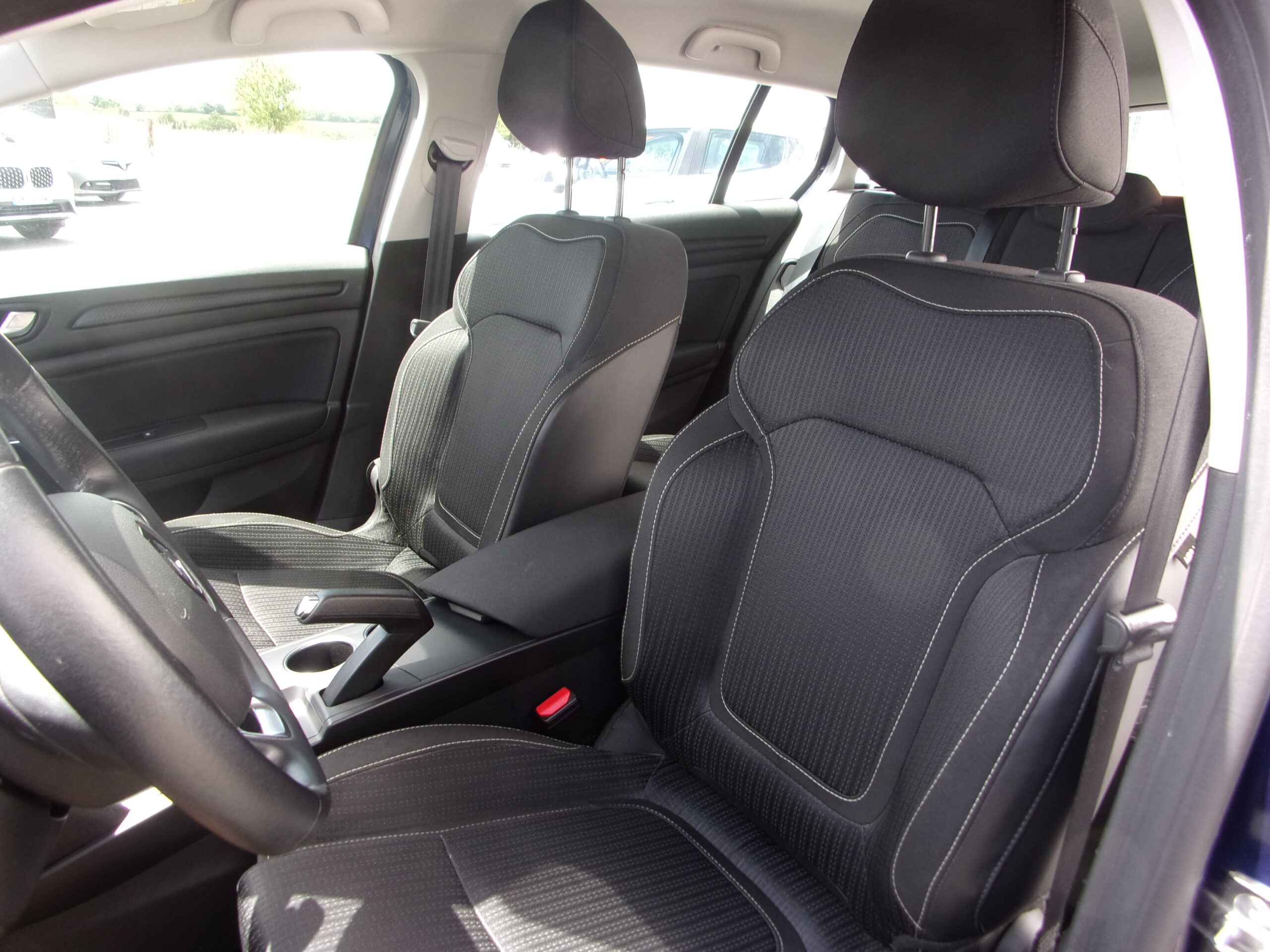RENAULT MEGANE IV ESTATE BUSINESS