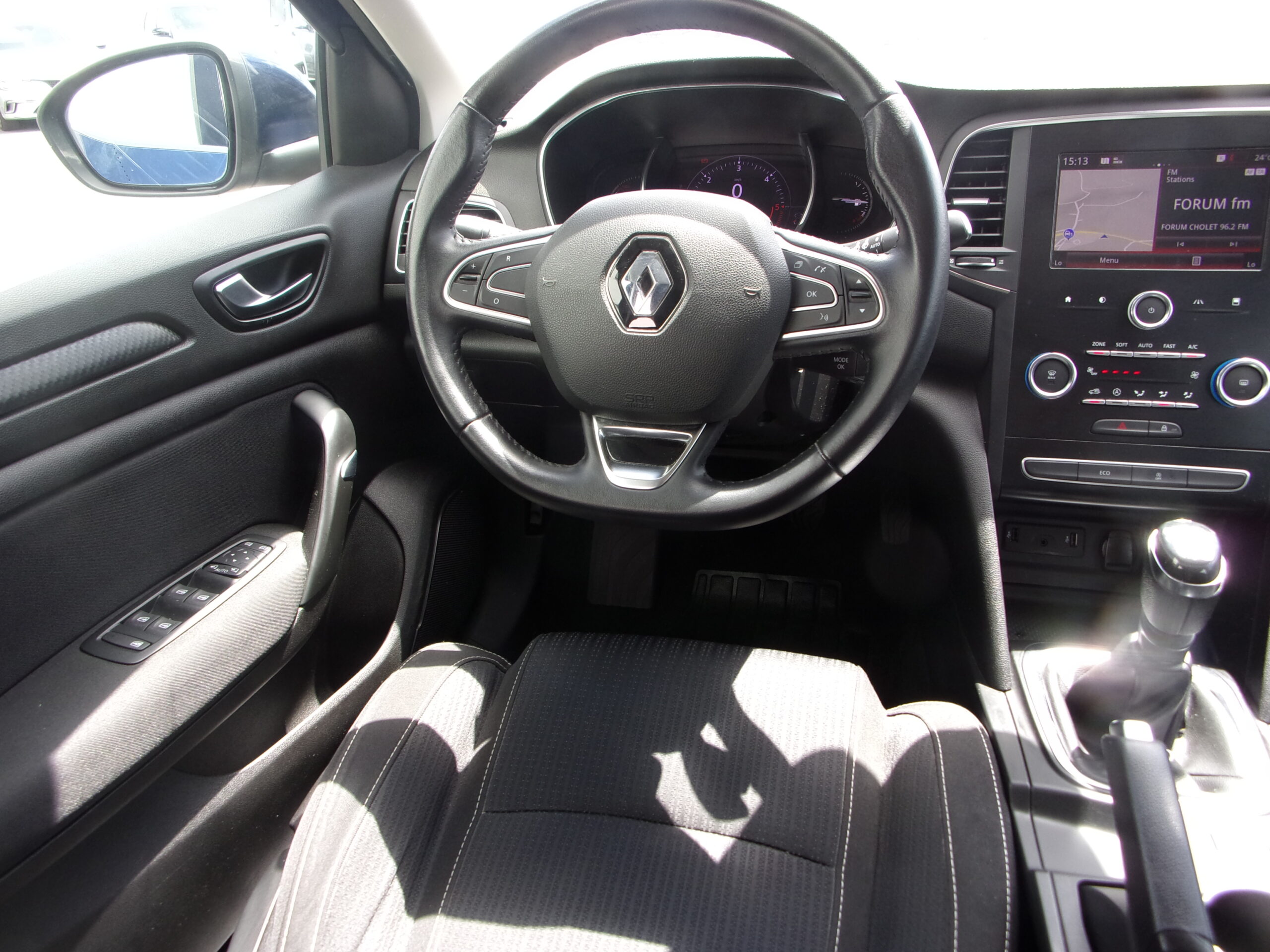 RENAULT MEGANE IV ESTATE BUSINESS