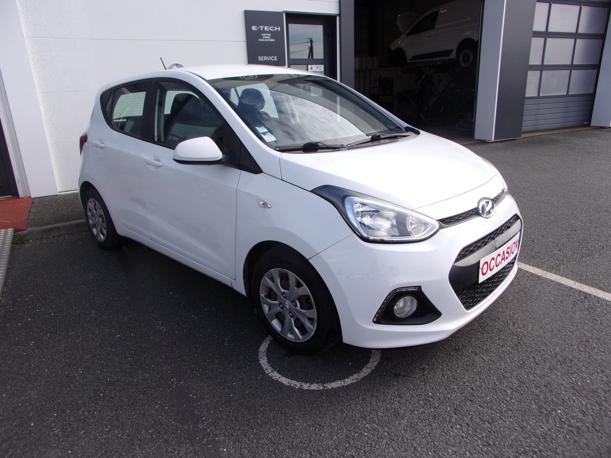 HYUNDAI i10