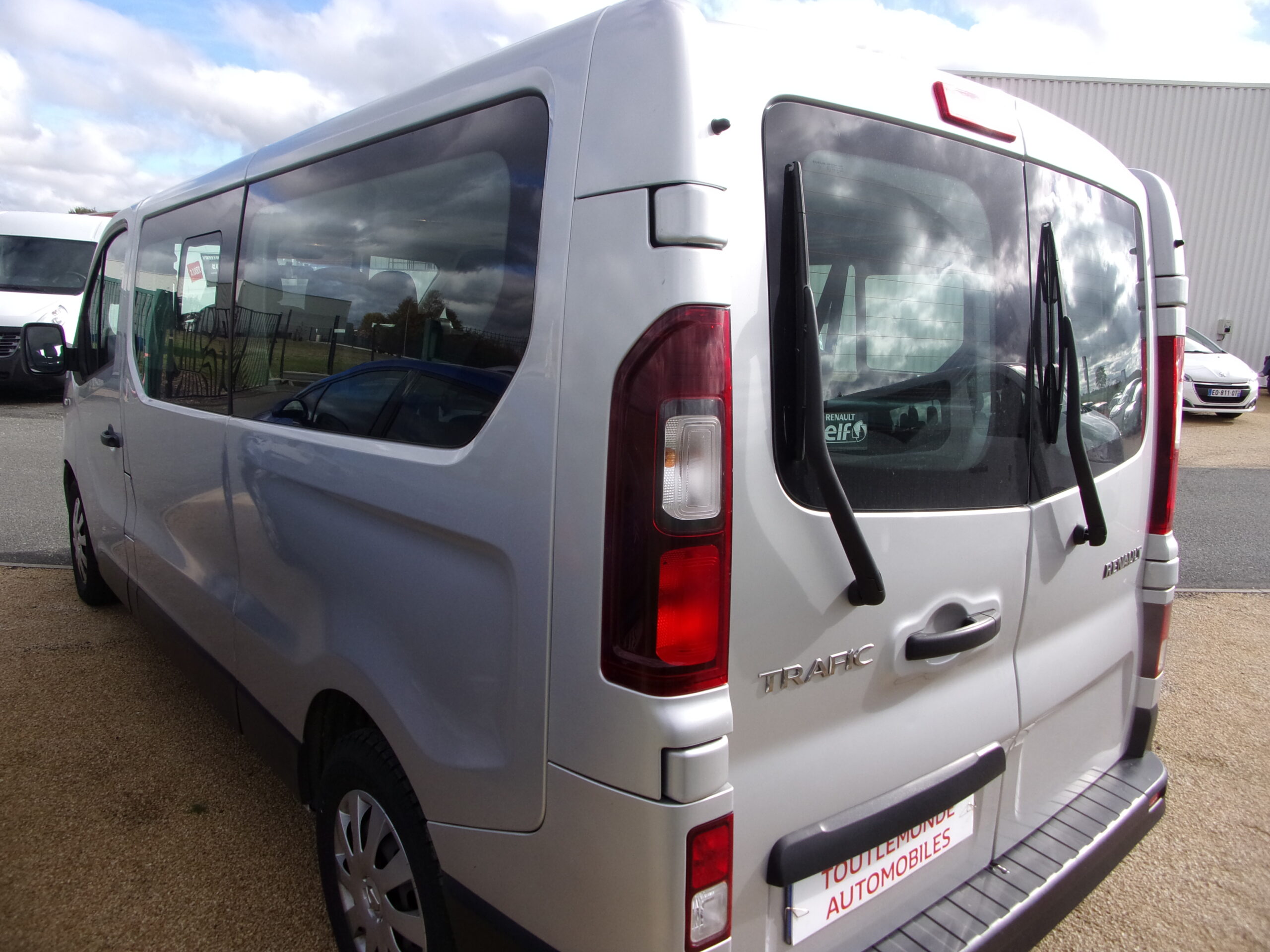 RENAULT TRAFIC COMBI ZEN L2 DCI 125 ENERGYS