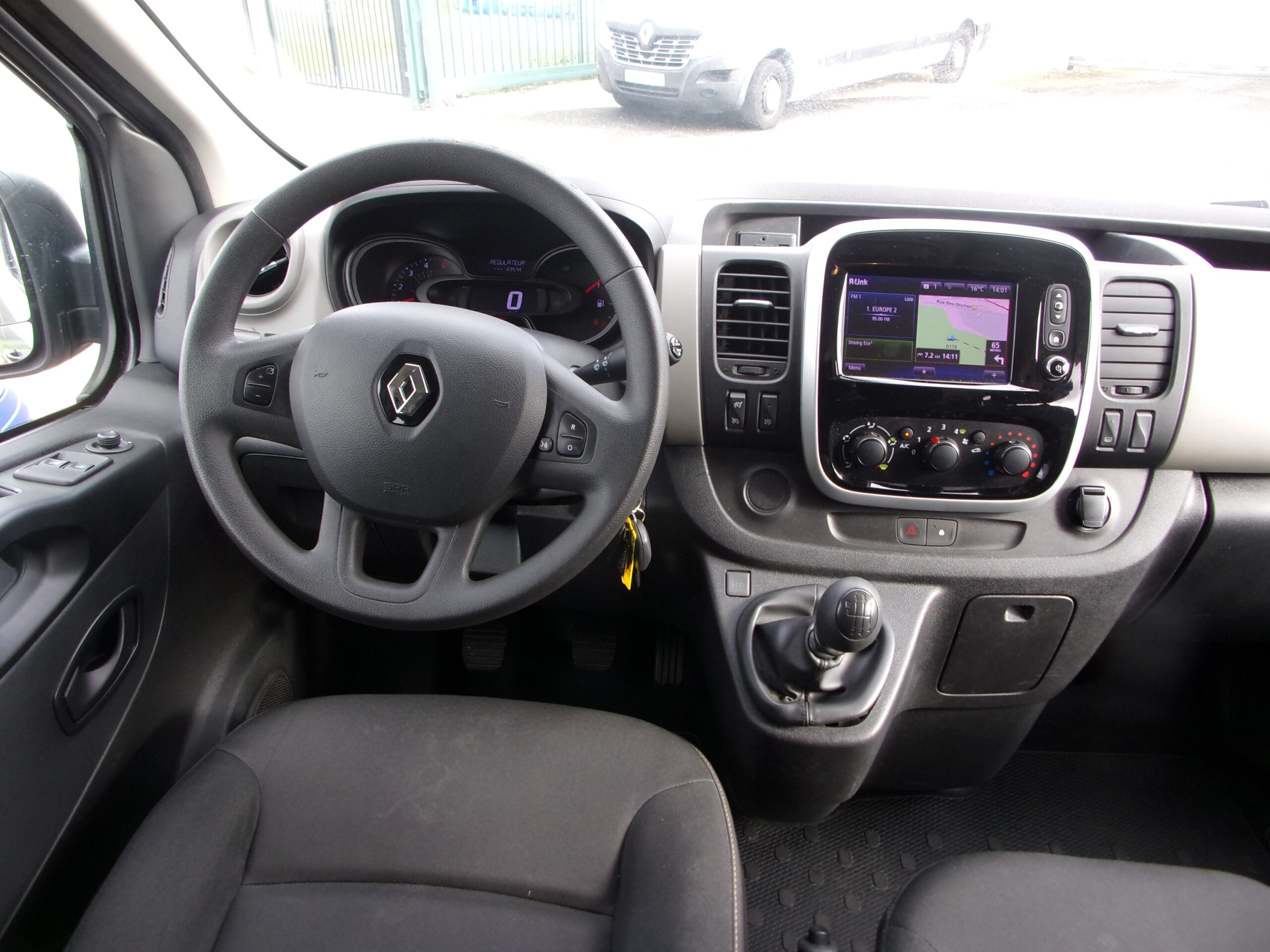 RENAULT TRAFIC COMBI ZEN L2 DCI 125 ENERGYS