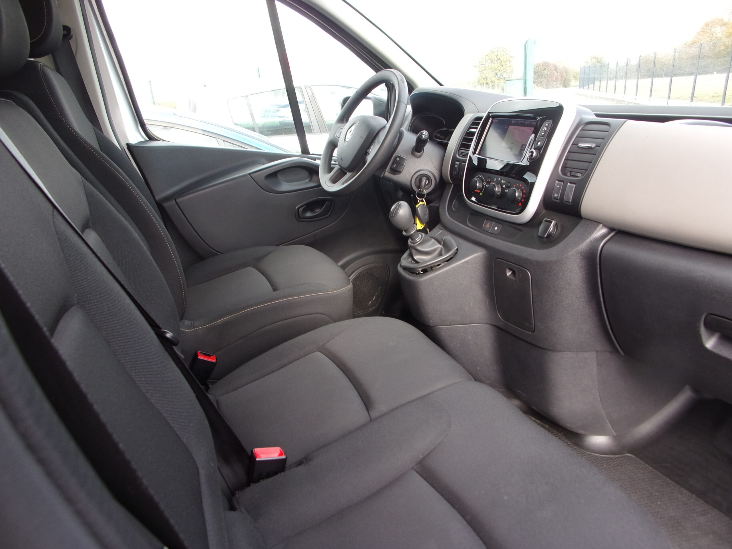 RENAULT TRAFIC COMBI ZEN L2 DCI 125 ENERGYS