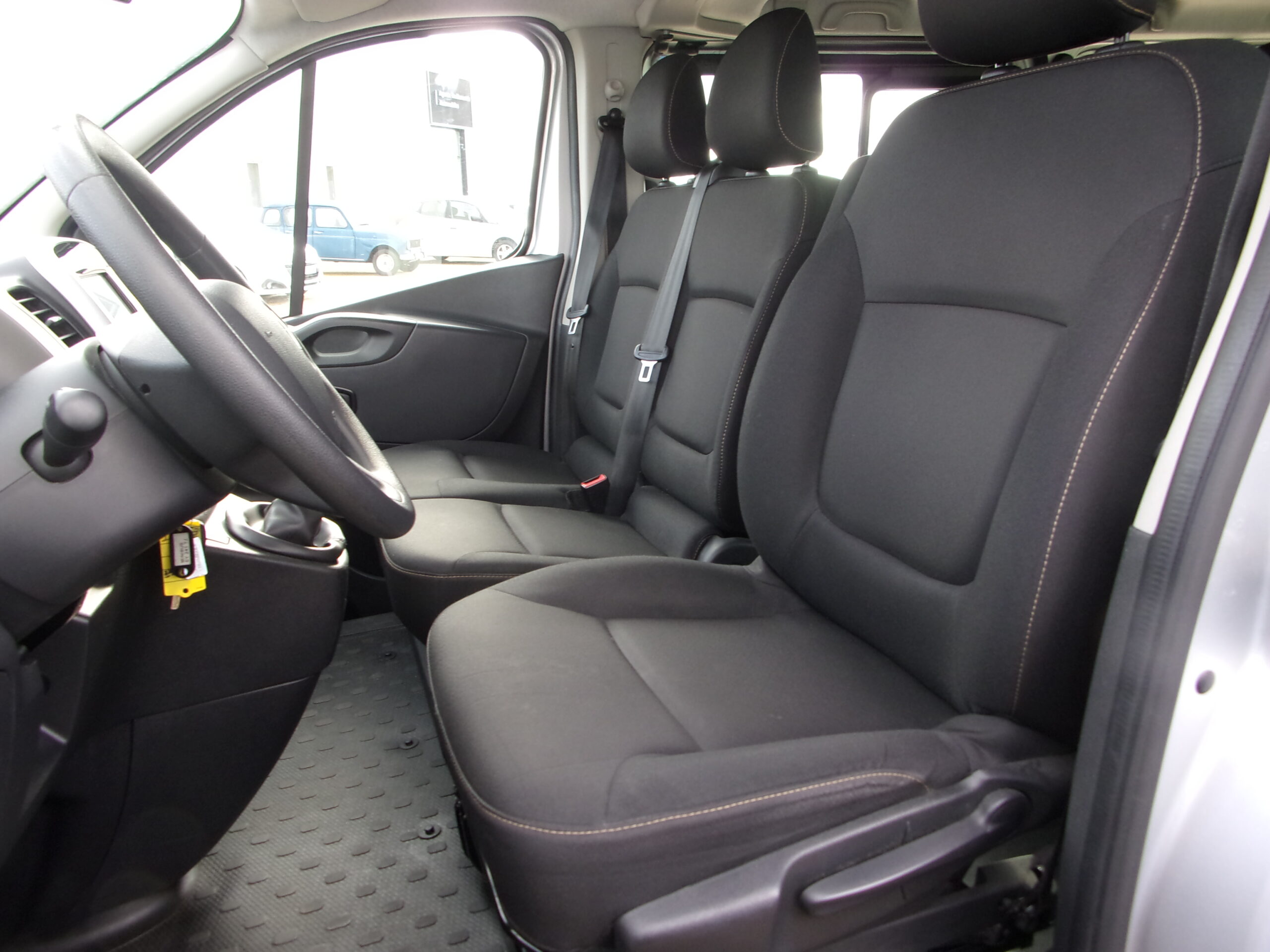 RENAULT TRAFIC COMBI ZEN L2 DCI 125 ENERGYS