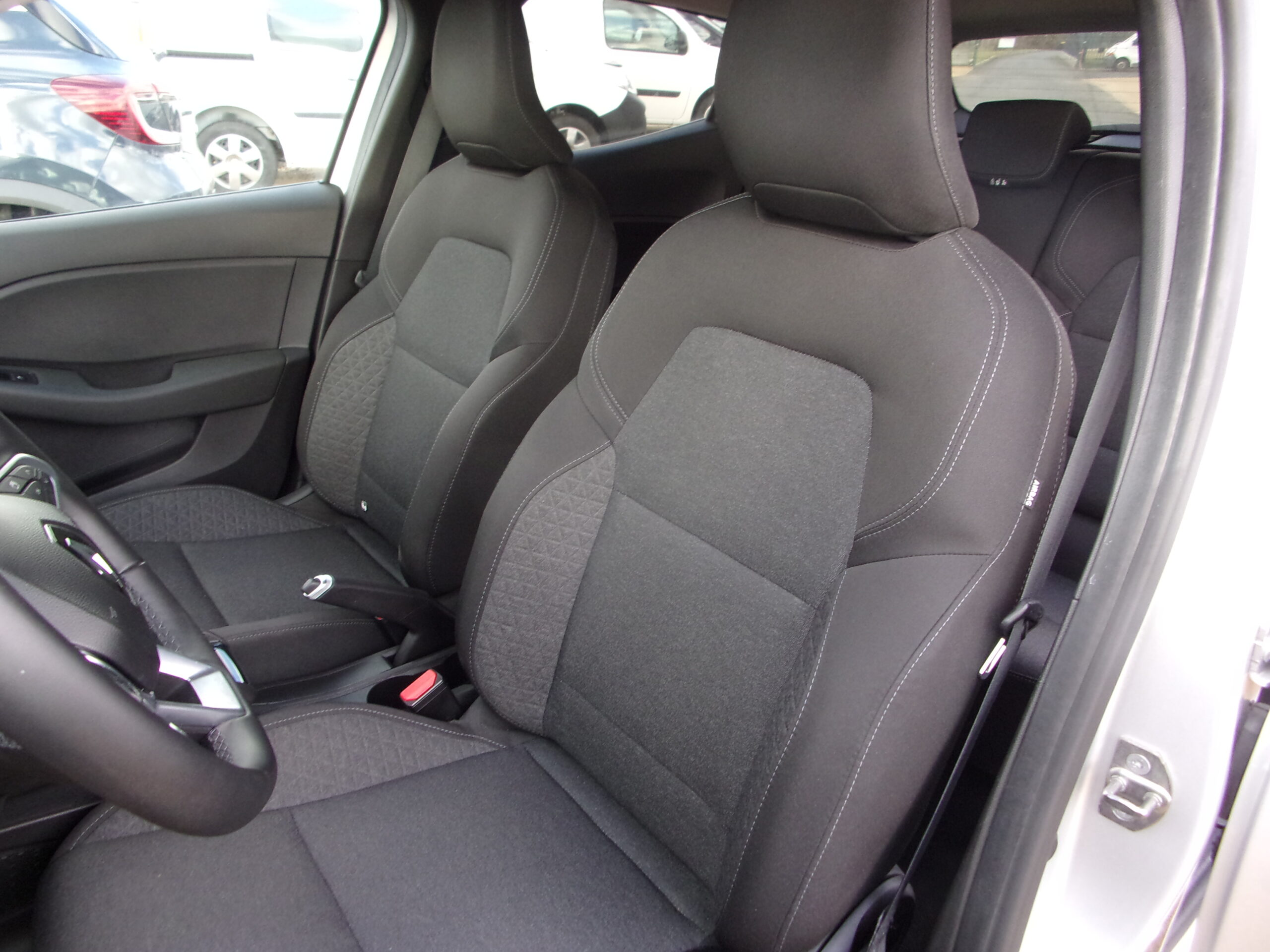 RENAULT CLIO V EVOLUTION BLUE DCI 100