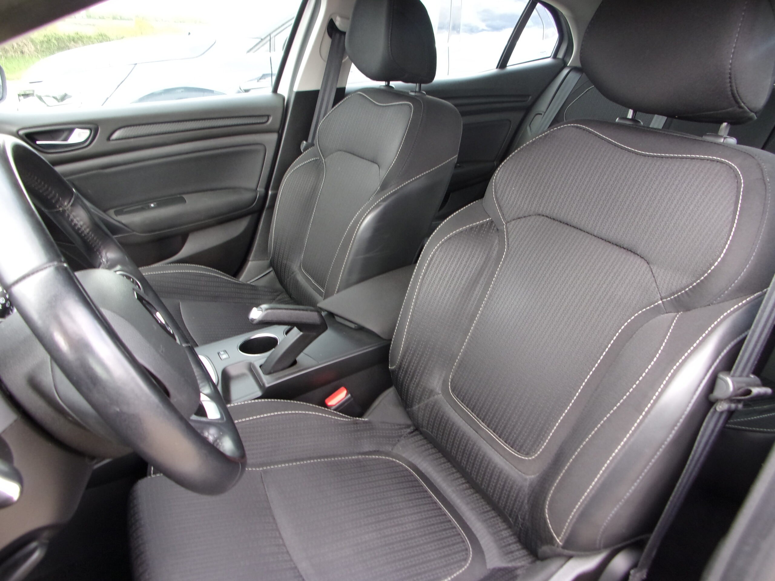 RENAULT MEGANE IV BERLINE BUSINESS