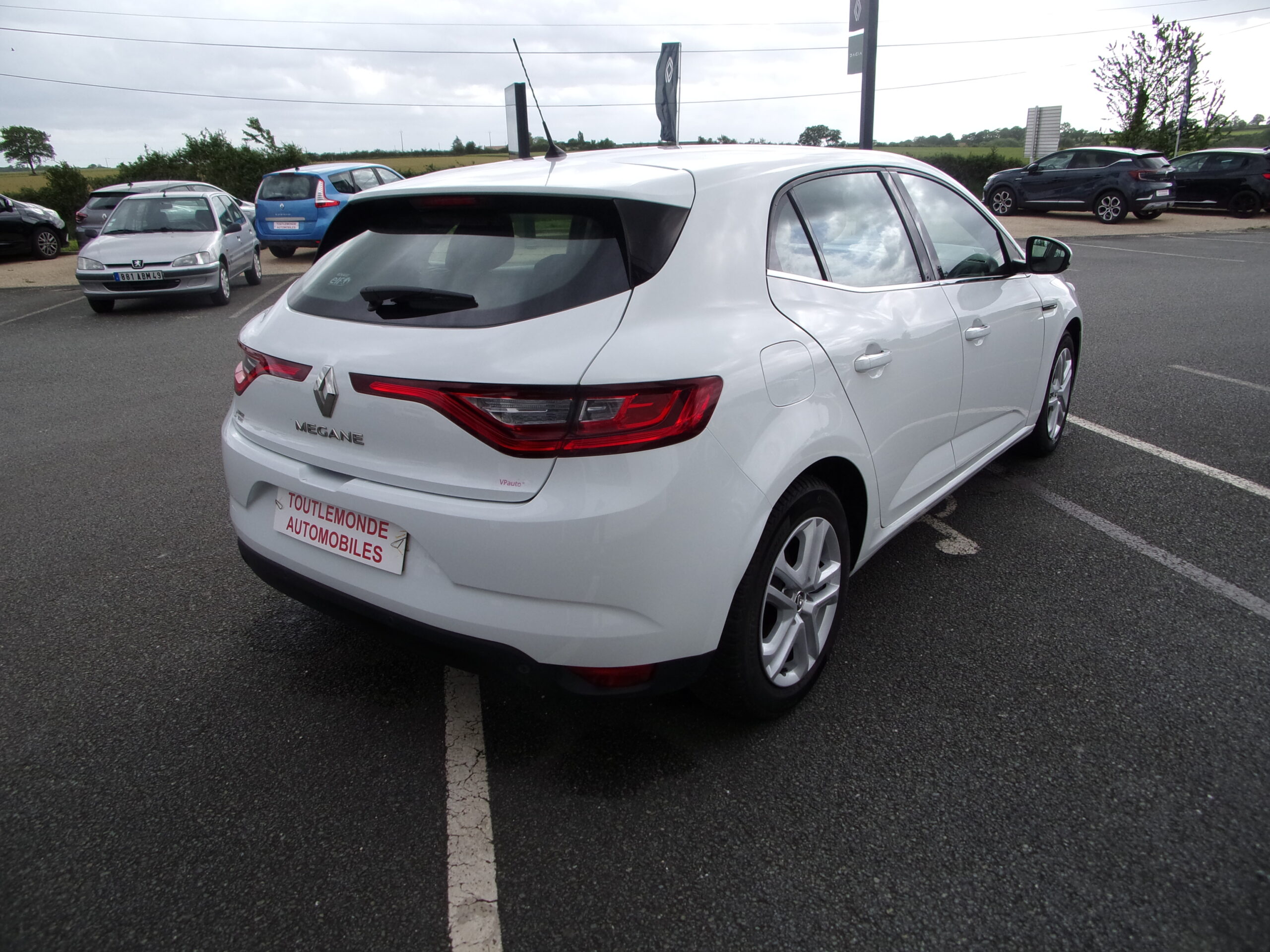 RENAULT MEGANE IV BERLINE BUSINESS