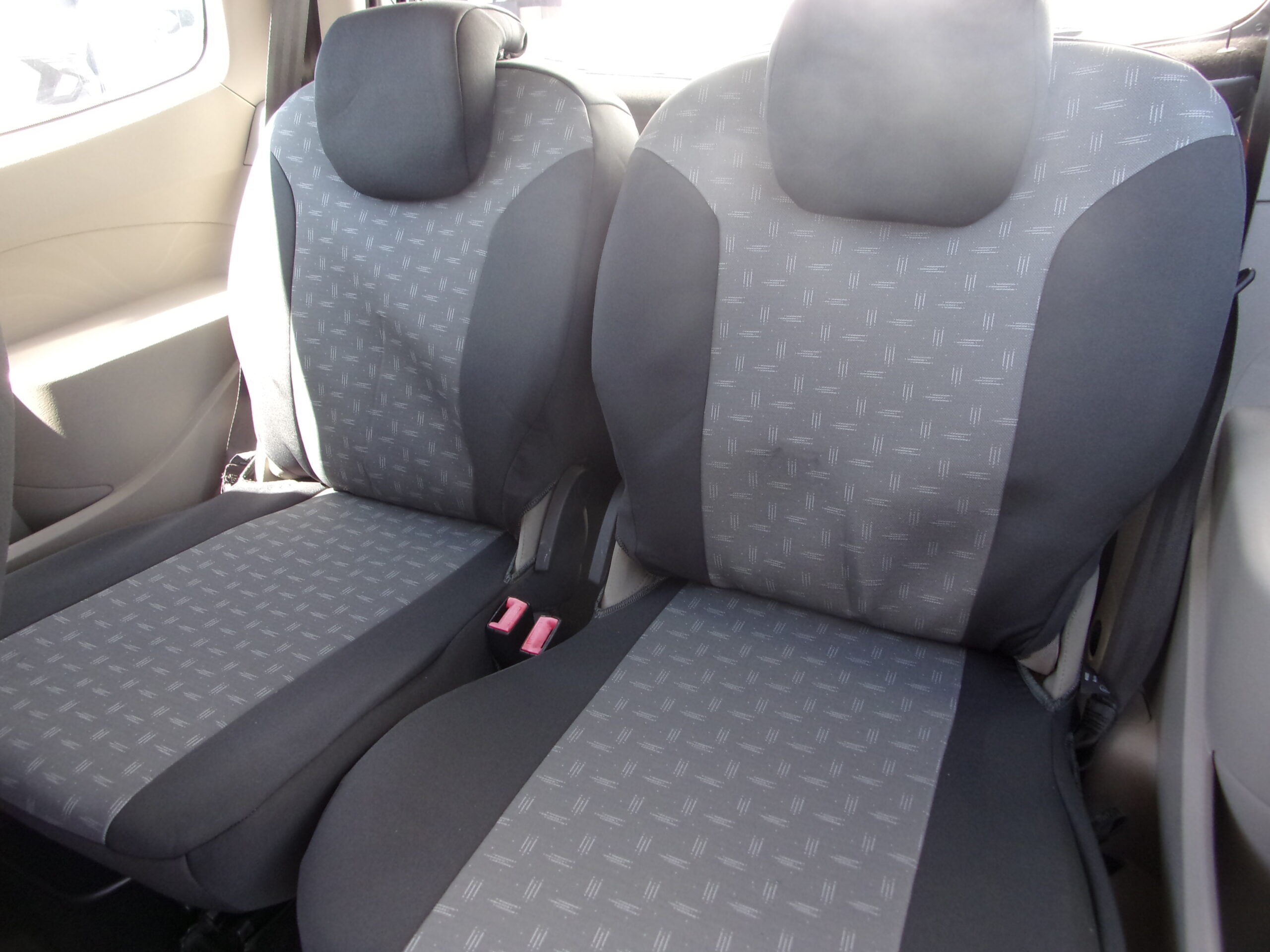 RENAULT TWINGO II EXPRESSION 1.5 DCI 65 eco2