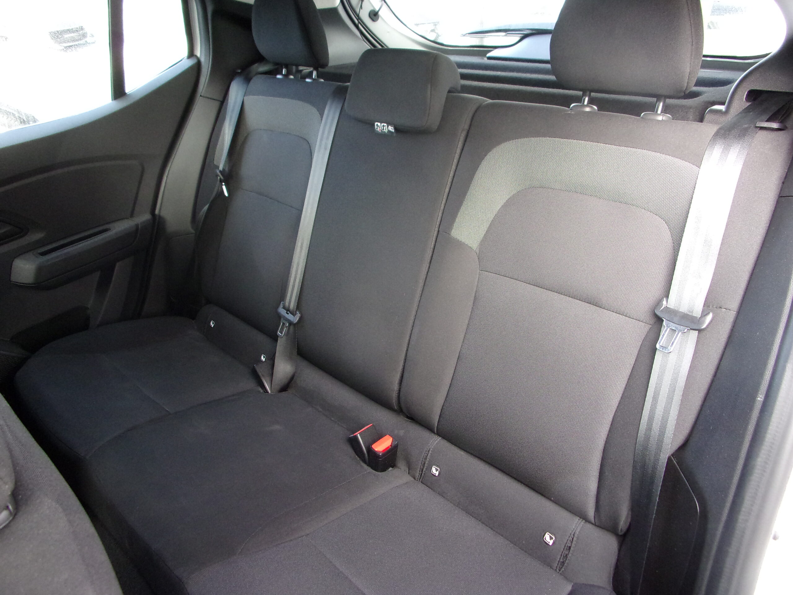 DACIA SANDERO ESSENTIAL ECO-G 100